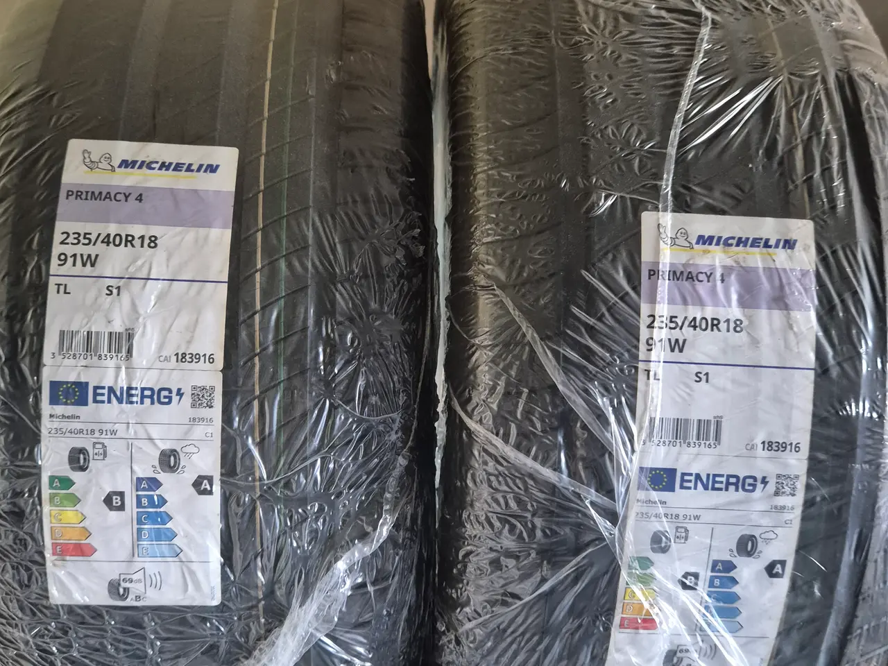 Billede 2 - 235/40-18 Michelin Primacy sommerdæk