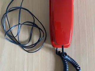 B&O Kirk Lady væg telefon