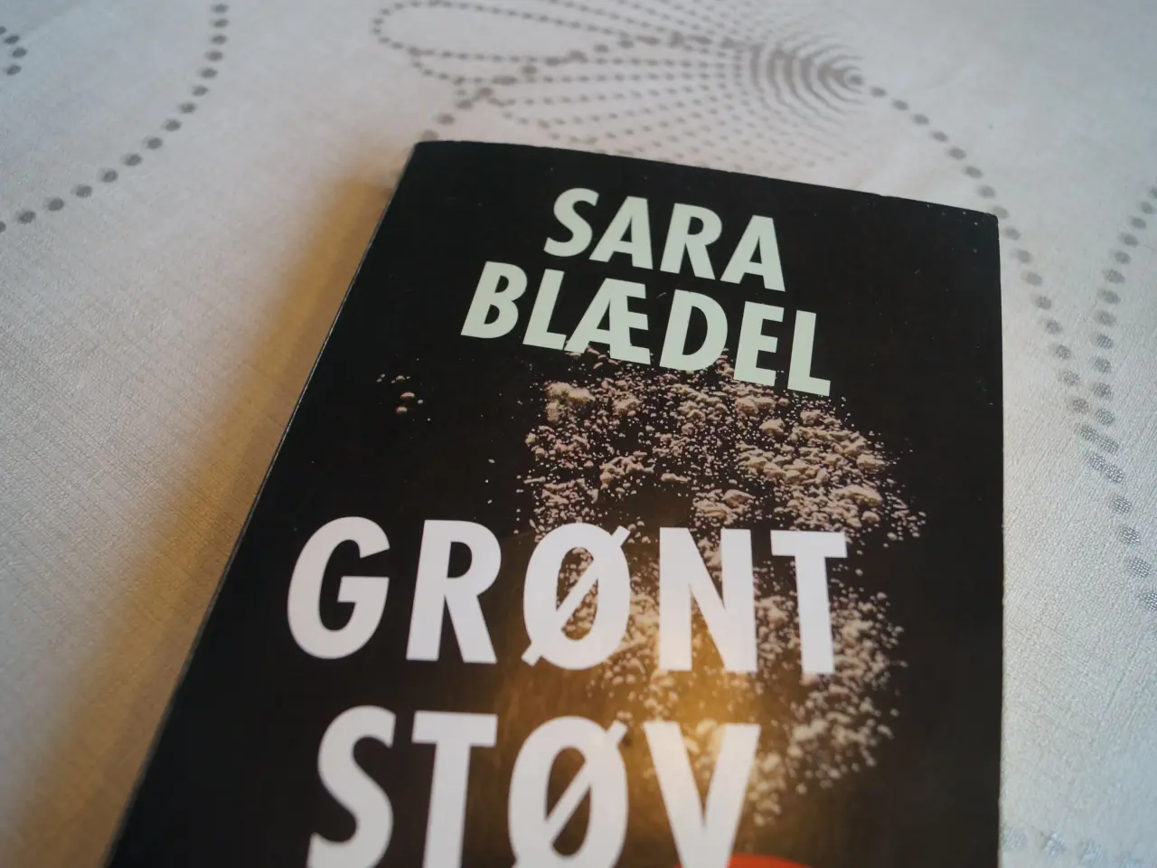 Billede 1 - Krimi af Sara Blædel