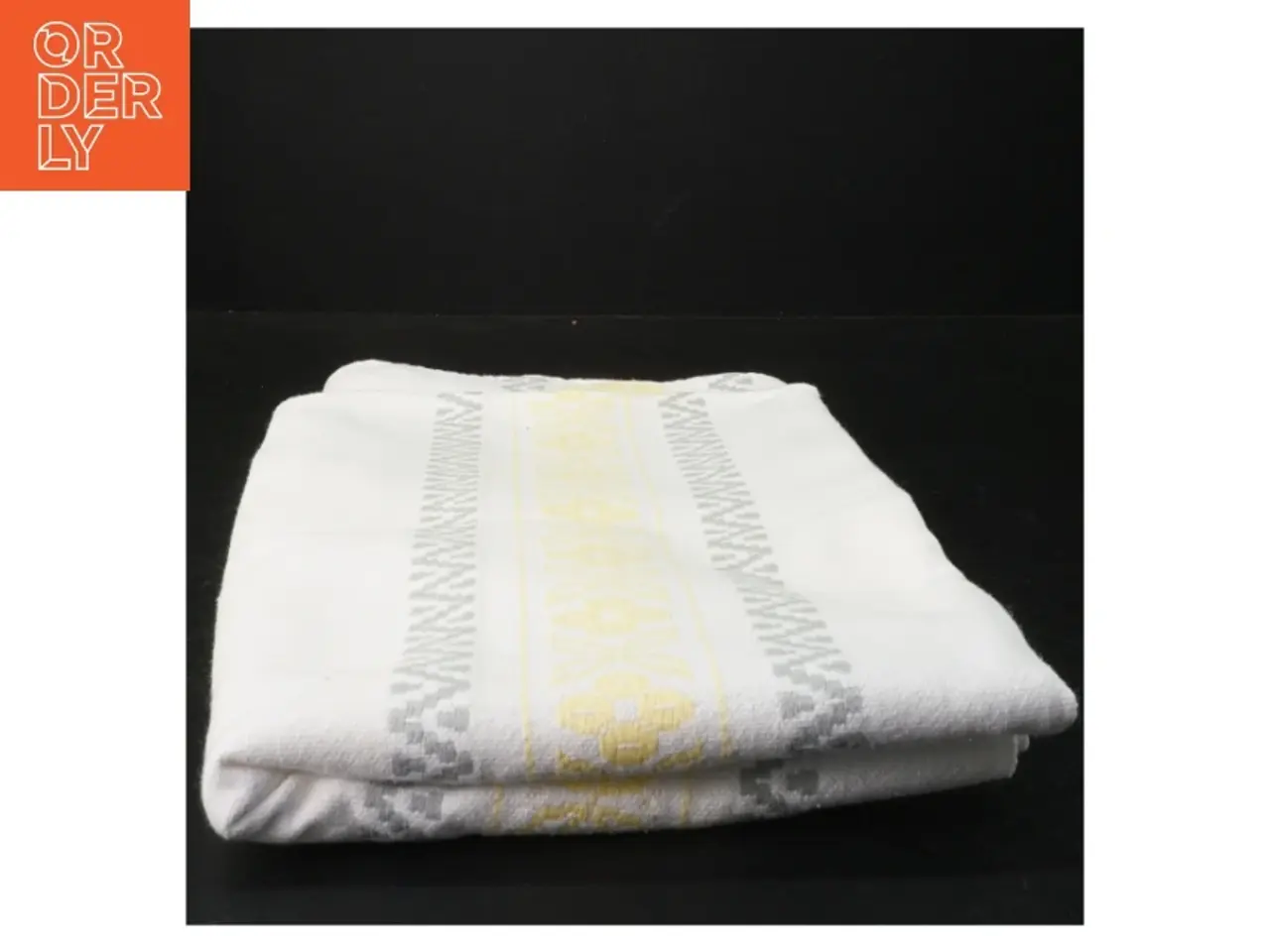 Billede 1 - Mønstret dug (str. 80 x 135 cm)