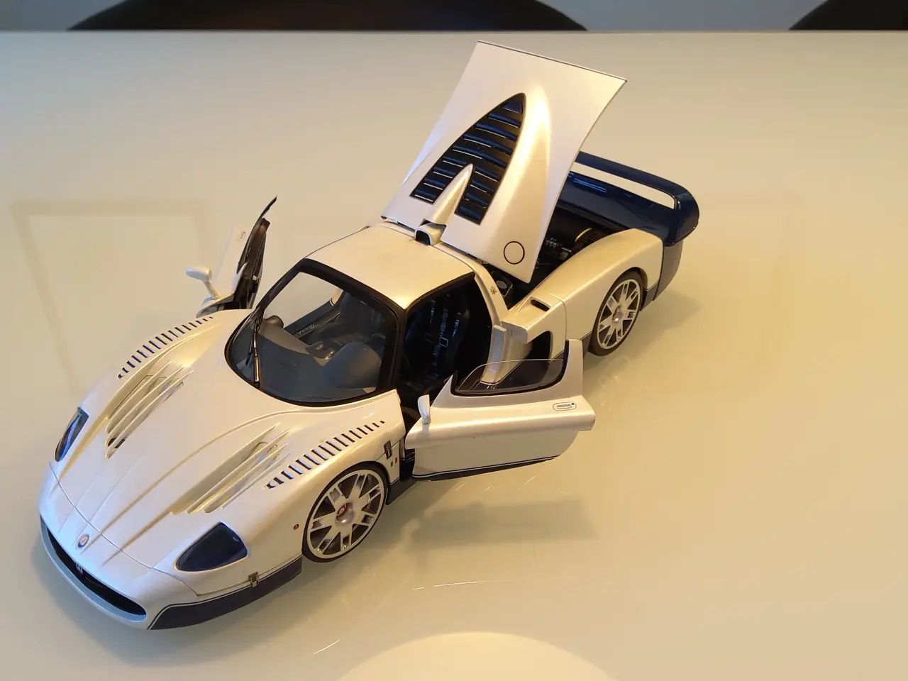 Billede 5 - Maserati mc12 
