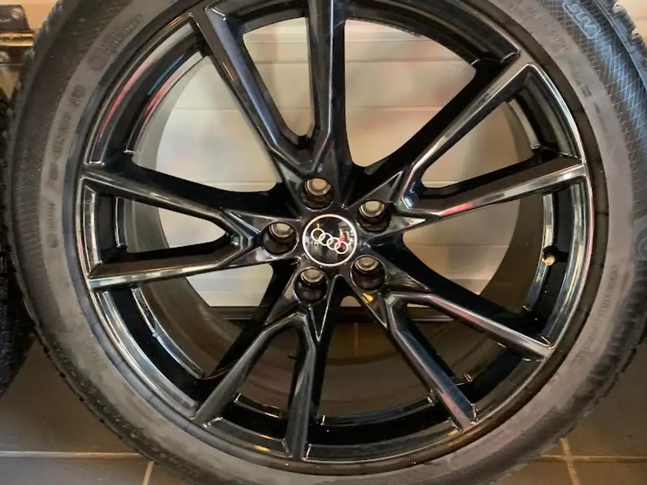Billede 4 - Audi 10-eget voxdesign sort 8j x 20"  