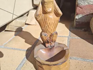 Gammel Abe Træfigur Askebæger