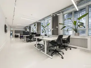 Lyst kontor på 1.017 m²