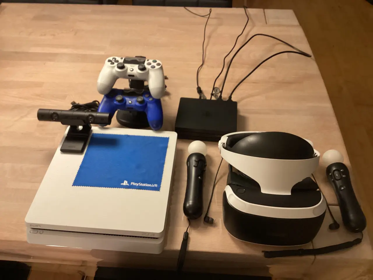 Billede 3 - Playstation 4 med tilbehør