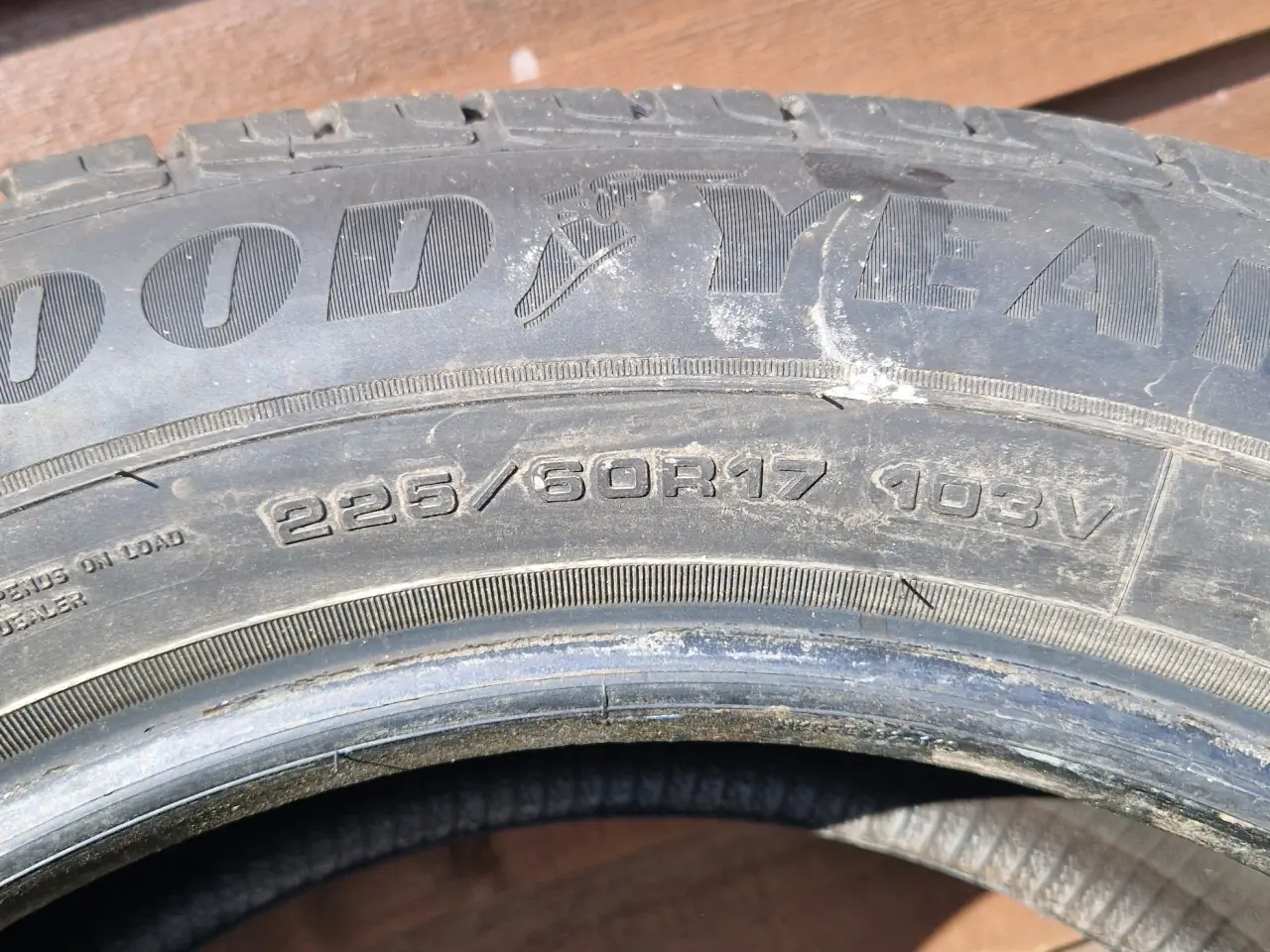 Billede 2 - Goodyear ultra grip performance plus, 225/60r17