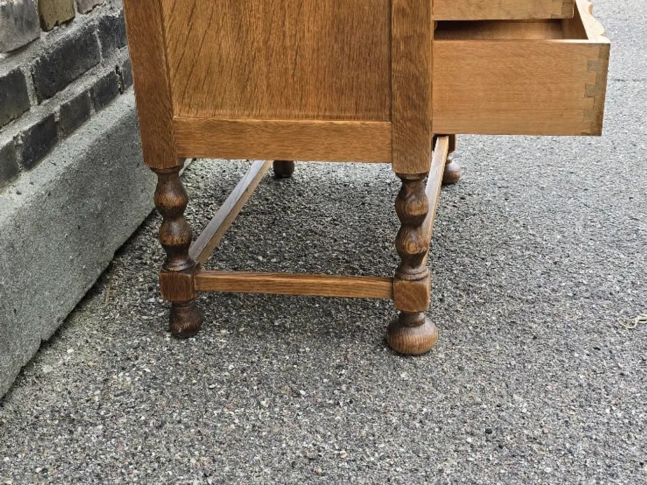Billede 4 - Unik vintage kommode I massiv egetræ