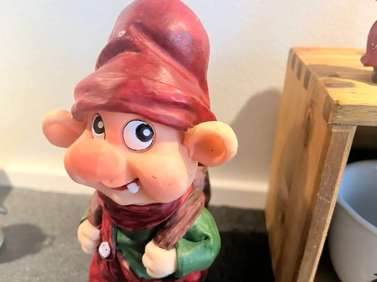 Billede 7 - Ægte Julius nisse m. rygsæk, 3nisser&chokoladeskål
