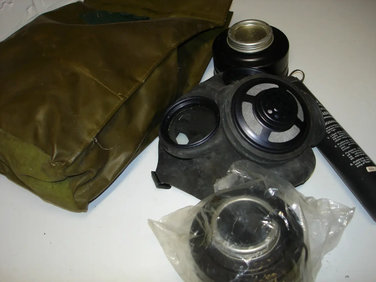 Billede 4 - Gasmaske m.m.
