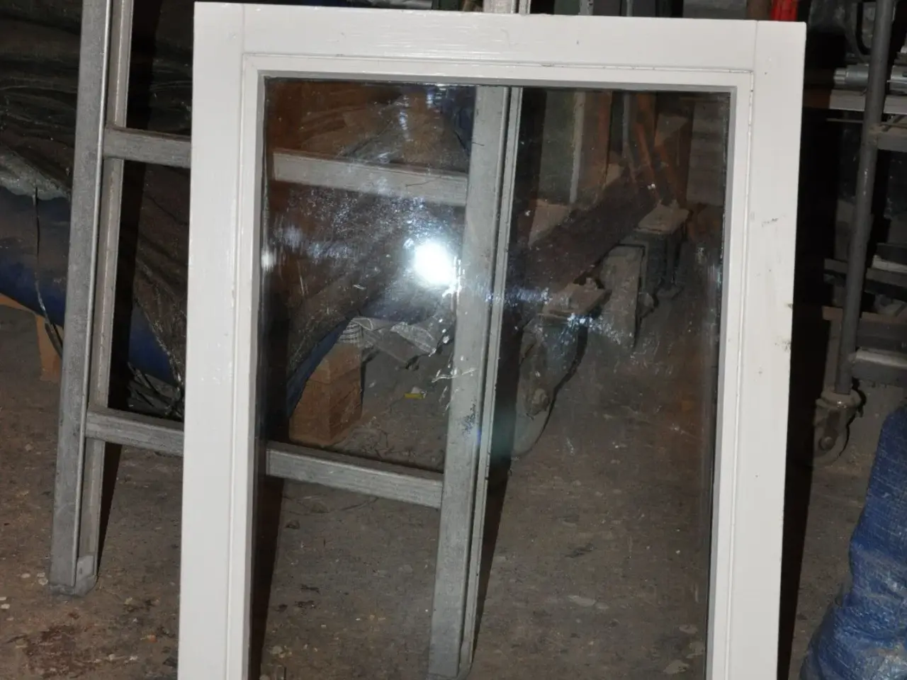 Billede 1 - Vinduesramme med termoglas.