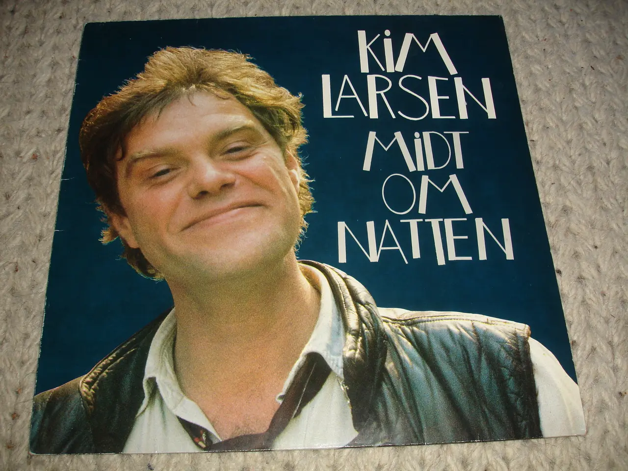 Billede 2 - (Sender gerne) Kim Larsen – Midt Om Natten