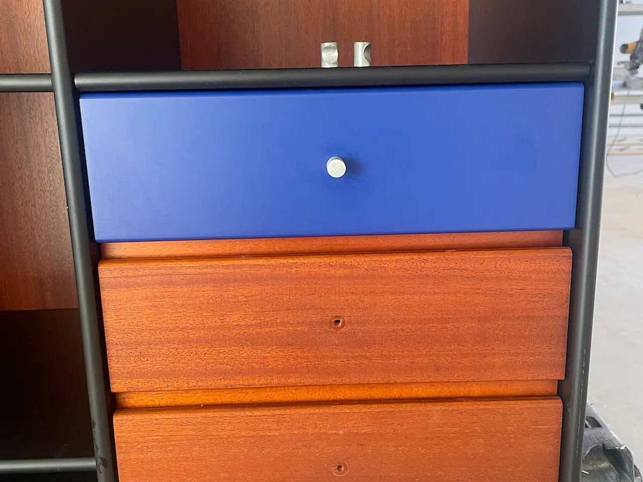 Billede 5 - Montana Reolsystem – 3 Store Moduler i Sort/Mahogn