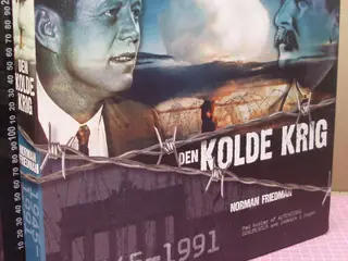 Den Kolde Krig 1945-1991 af Norman Friedman