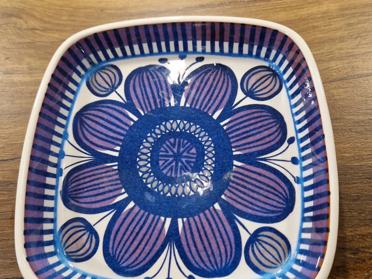 Billede 1 - Royal Copenhagen fad,aluminia 
