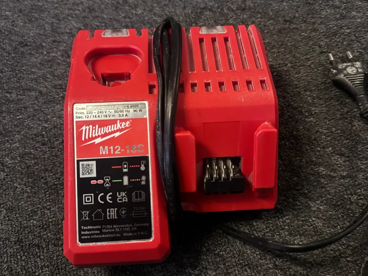 Billede 3 - Milwaukee M18 FUEL rundsav med batterier og lader