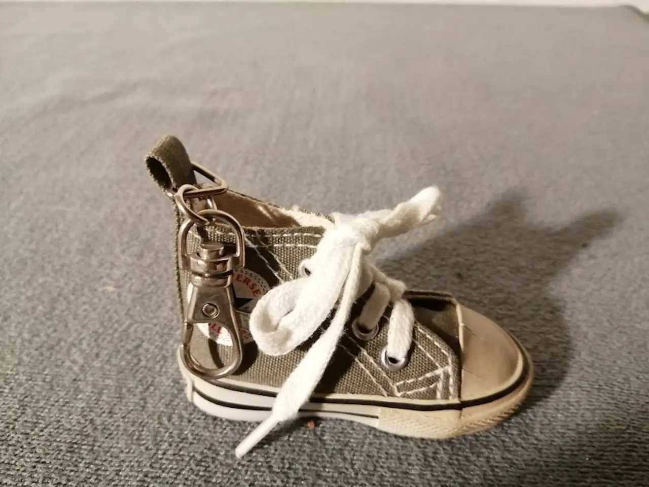 Billede 4 - Flot Converse Allstar Nøglering