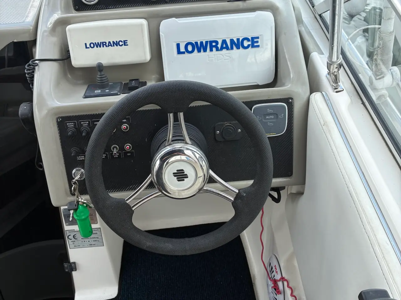 Billede 9 - Bayliner 2655 Ciera, ferkvandskølet og bovpropel
