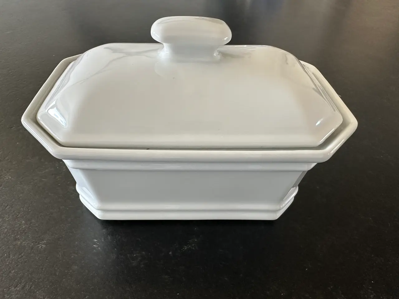 Billede 1 - Smørboks med låg