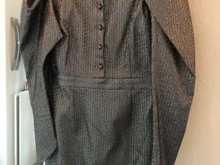 Custommade feminin smuk kjole