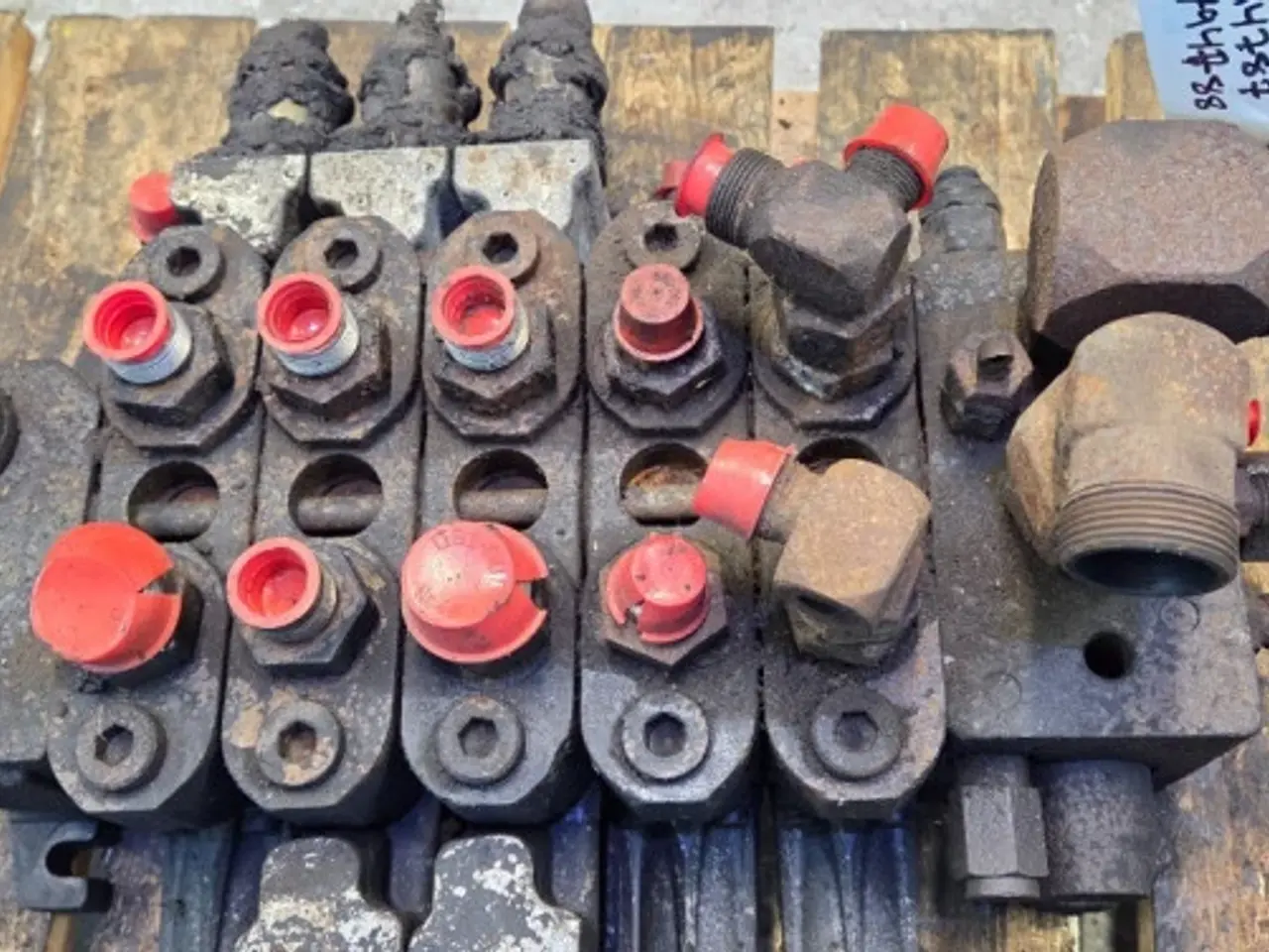 Billede 7 - Manitou 735-120 Hydraulikventil 286674