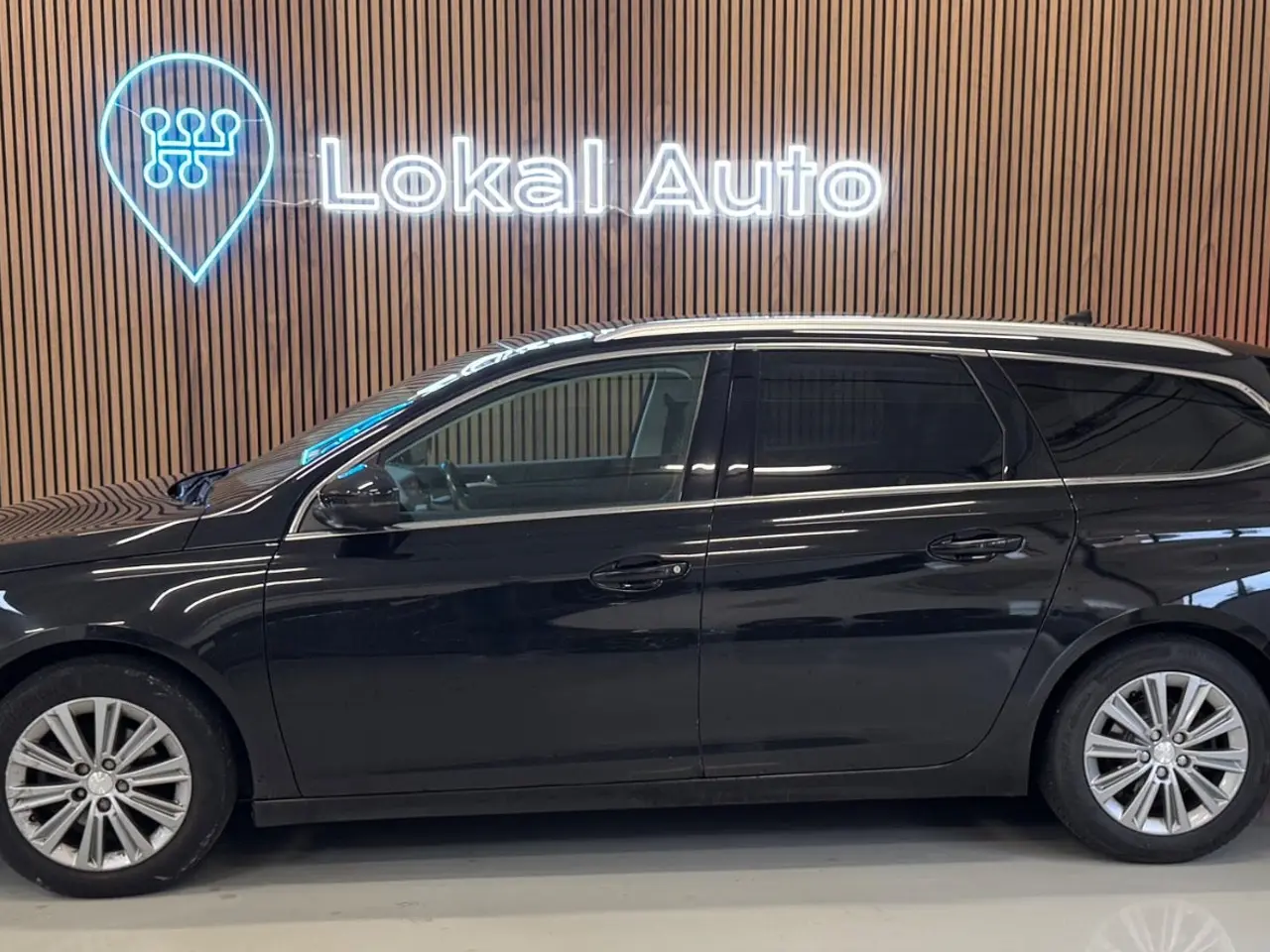 Billede 2 - Peugeot 308 1,2 e-THP 130 Selection Sky