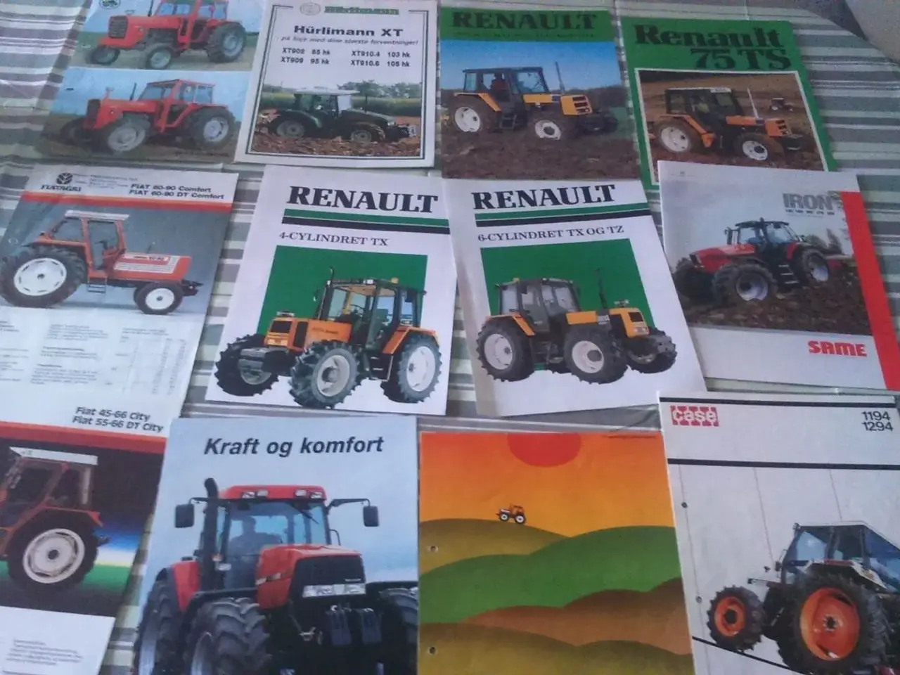 Billede 5 - Traktor og maskin brochurer sælges/byttes