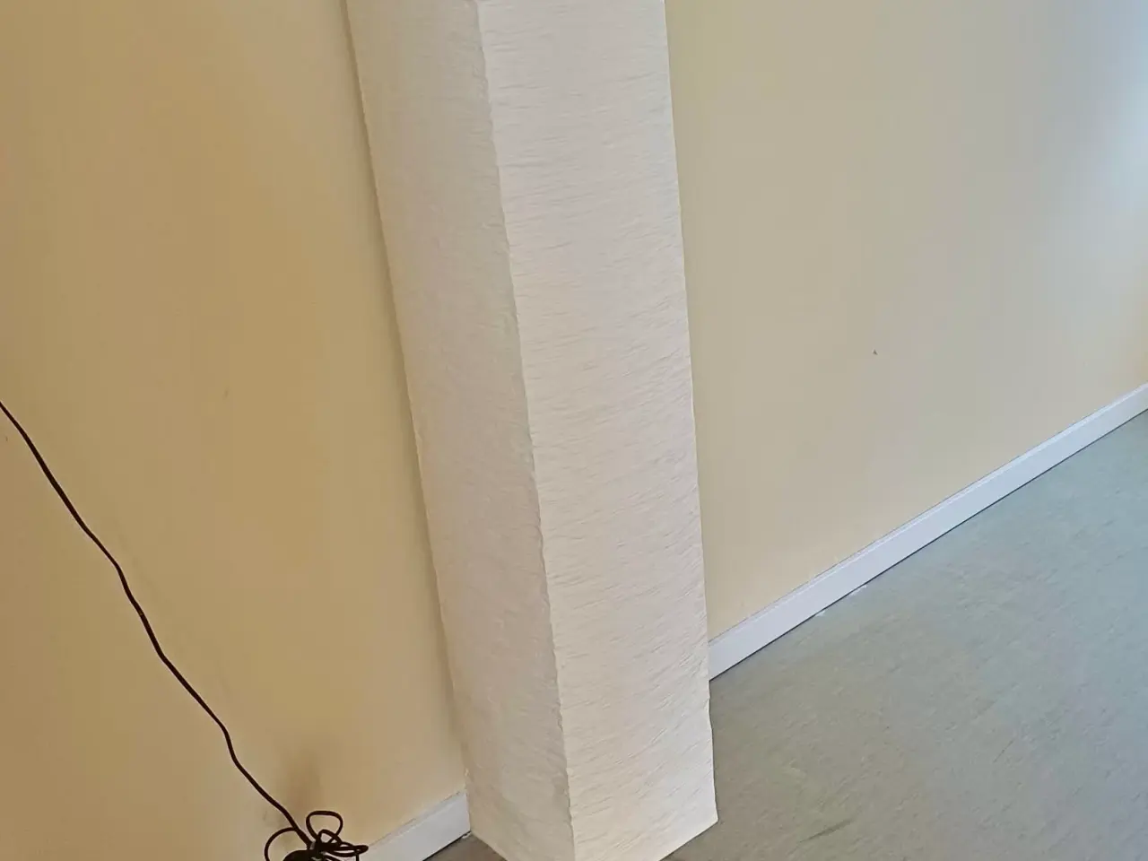 Billede 2 - Høj rispapir-gulvlampe (150 cm)