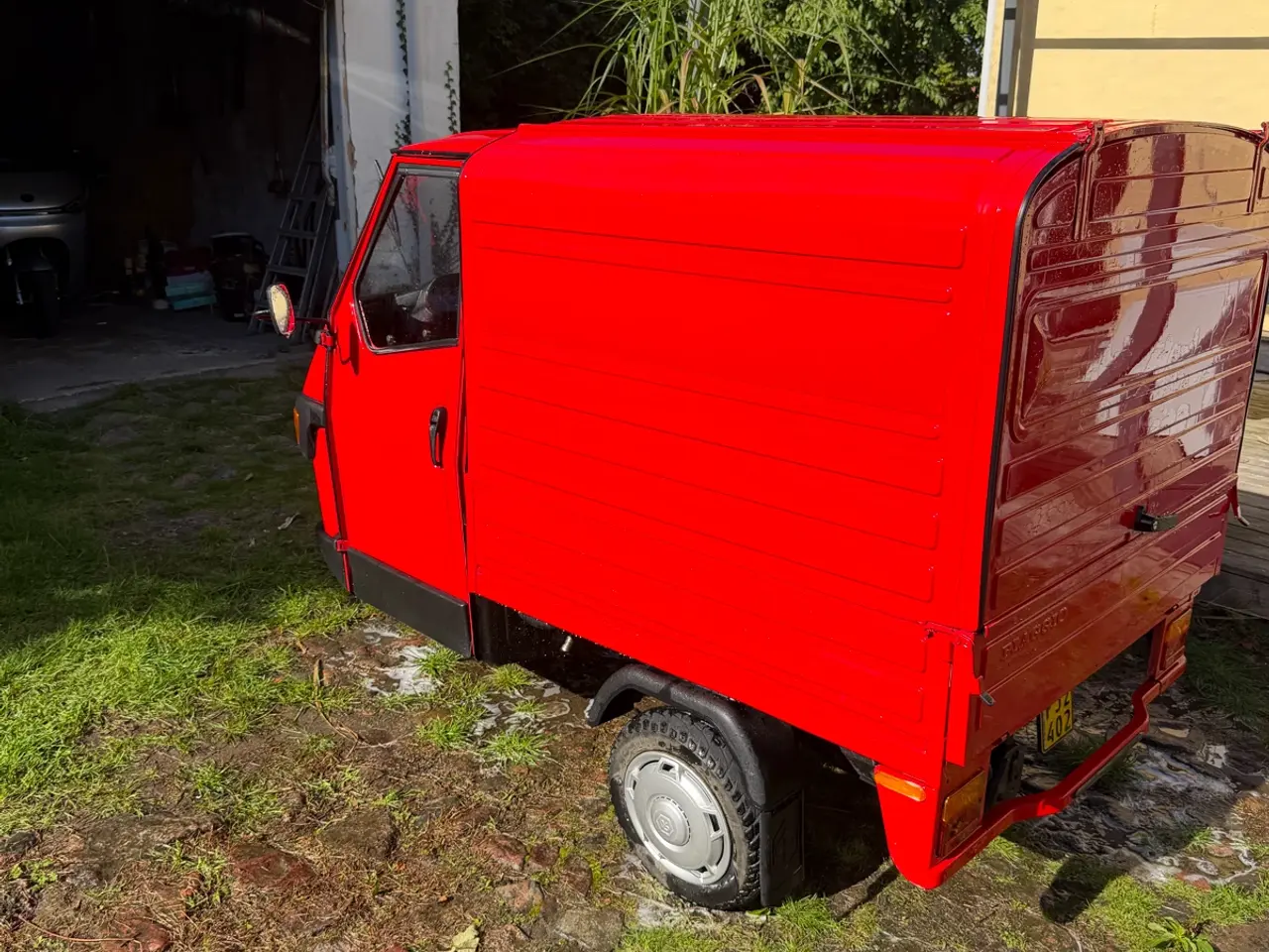 Billede 2 - Piaggio Ape 50 Van E4 – Rød