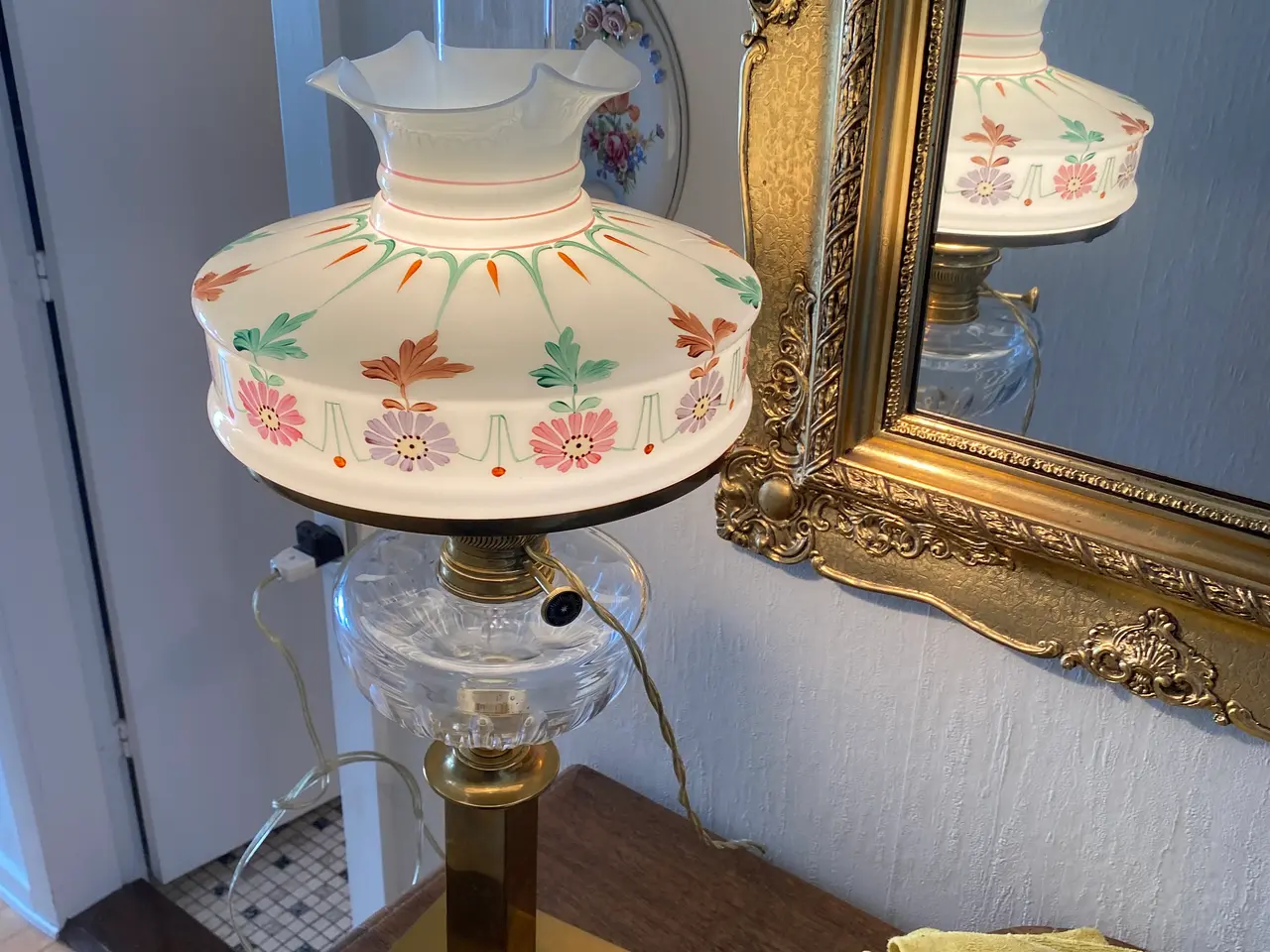 Billede 1 - gammel lampe lavet til lysnet
