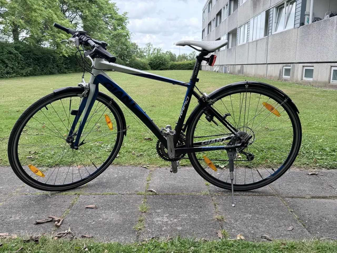 Billede 2 - Giant Rapid hybridcykel – 27 gear – Str. Small
