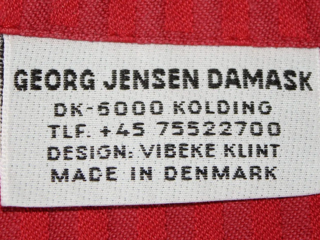 Billede 5 - Rød dug fra Georg Jensen