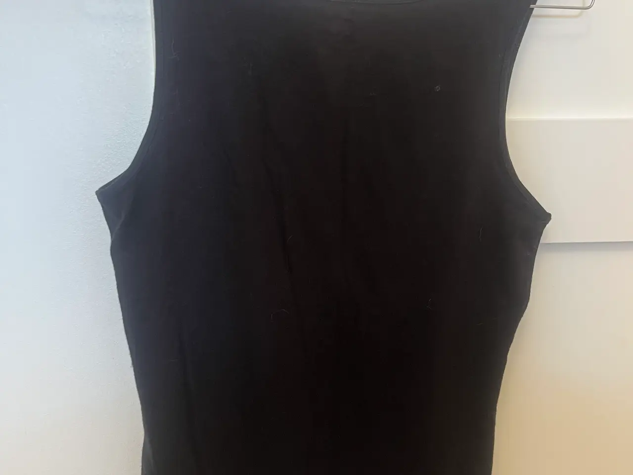 Billede 2 - H&M sort undertrøje
