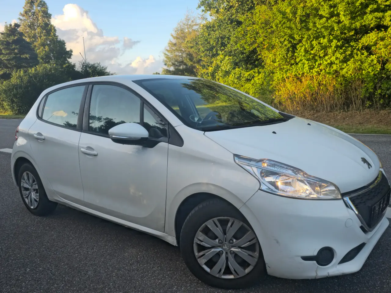 Billede 1 - Peugeot 208, årg 2015. Nysynet
