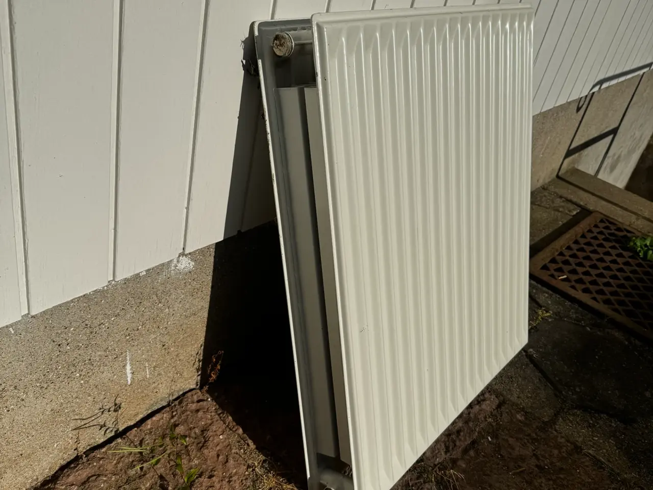 Billede 3 - Fin radiator fra renoveringsprojekt