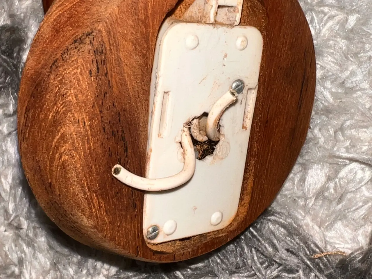 Billede 7 - 2 smukke teak væglamper i dansk retrodesign