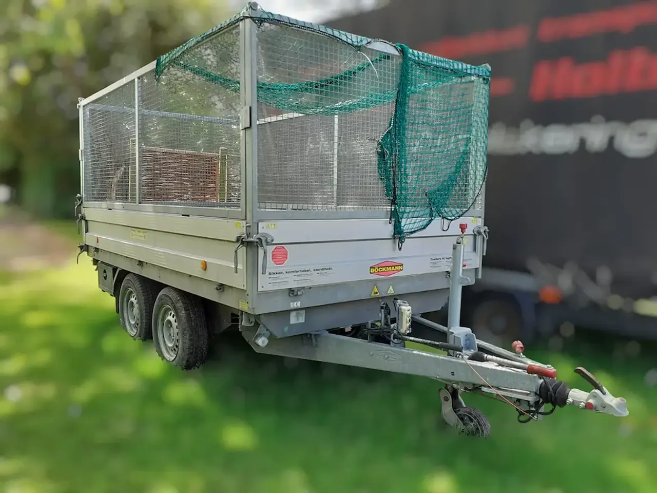 Billede 1 - Leje af 3500kg 3-vejstipper