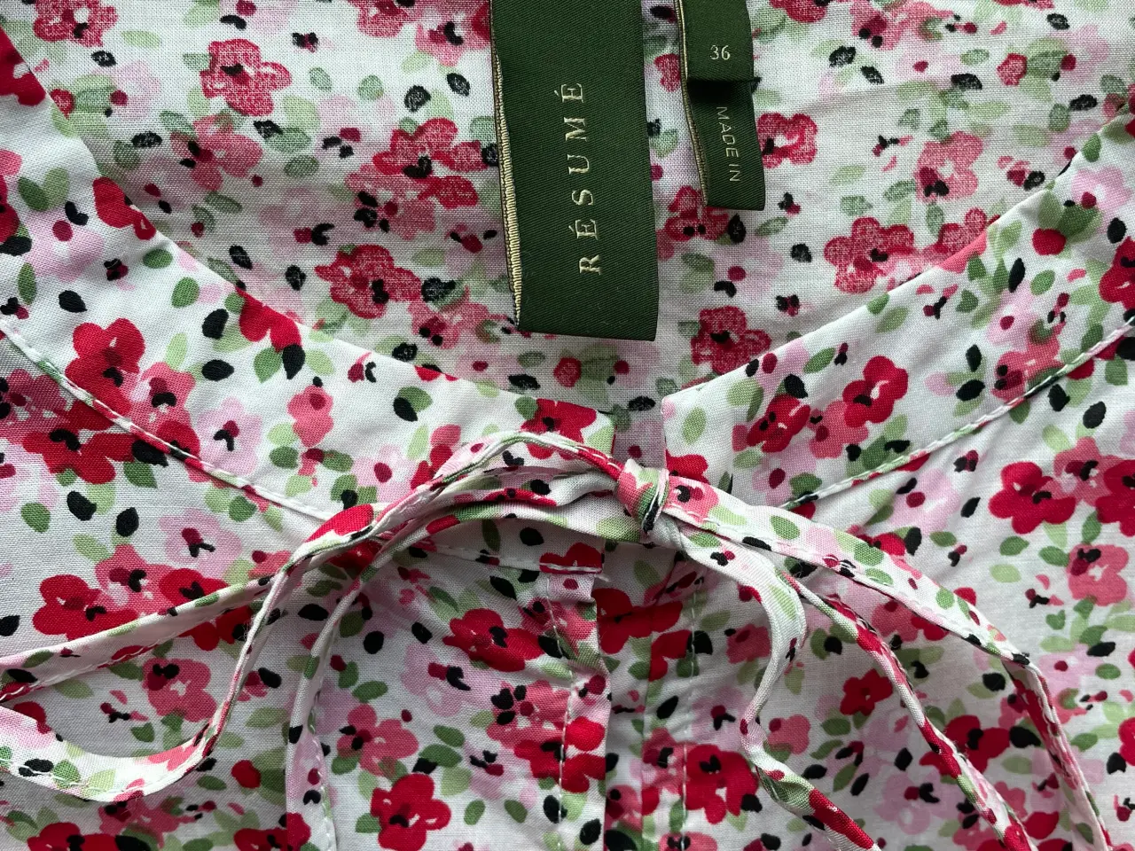 Billede 3 - Résumé kjole med blomsterprint