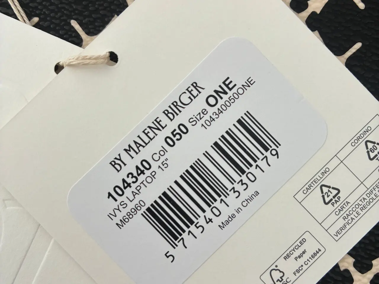 Billede 2 - Pc sleeve fra Malene birger