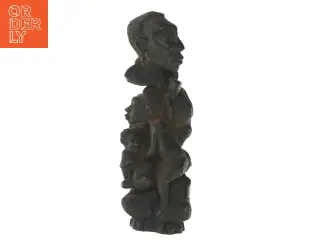 Træskulptur af mennesker (str. 24,5 cm)