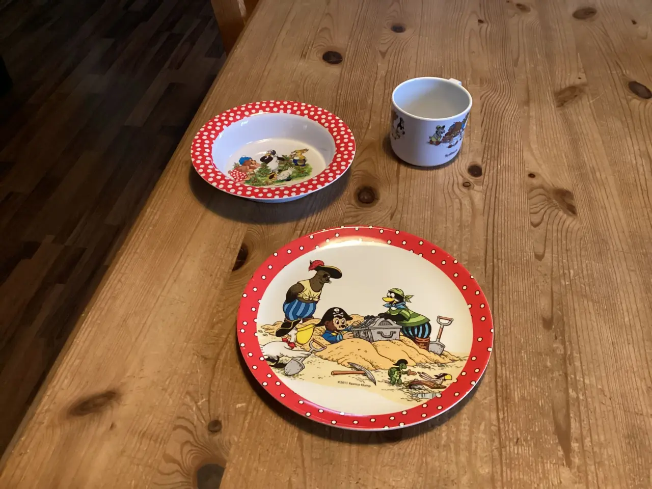 Billede 11 - Børne Service, Peter Plys, Rasmus Klump.