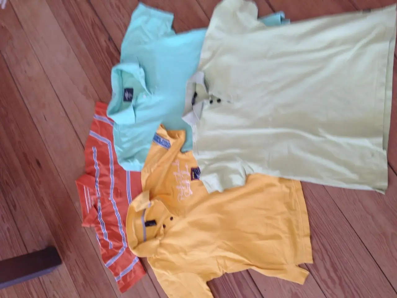 Billede 1 - 4 poloshirts str 12 år, 100 kr inkl fragt