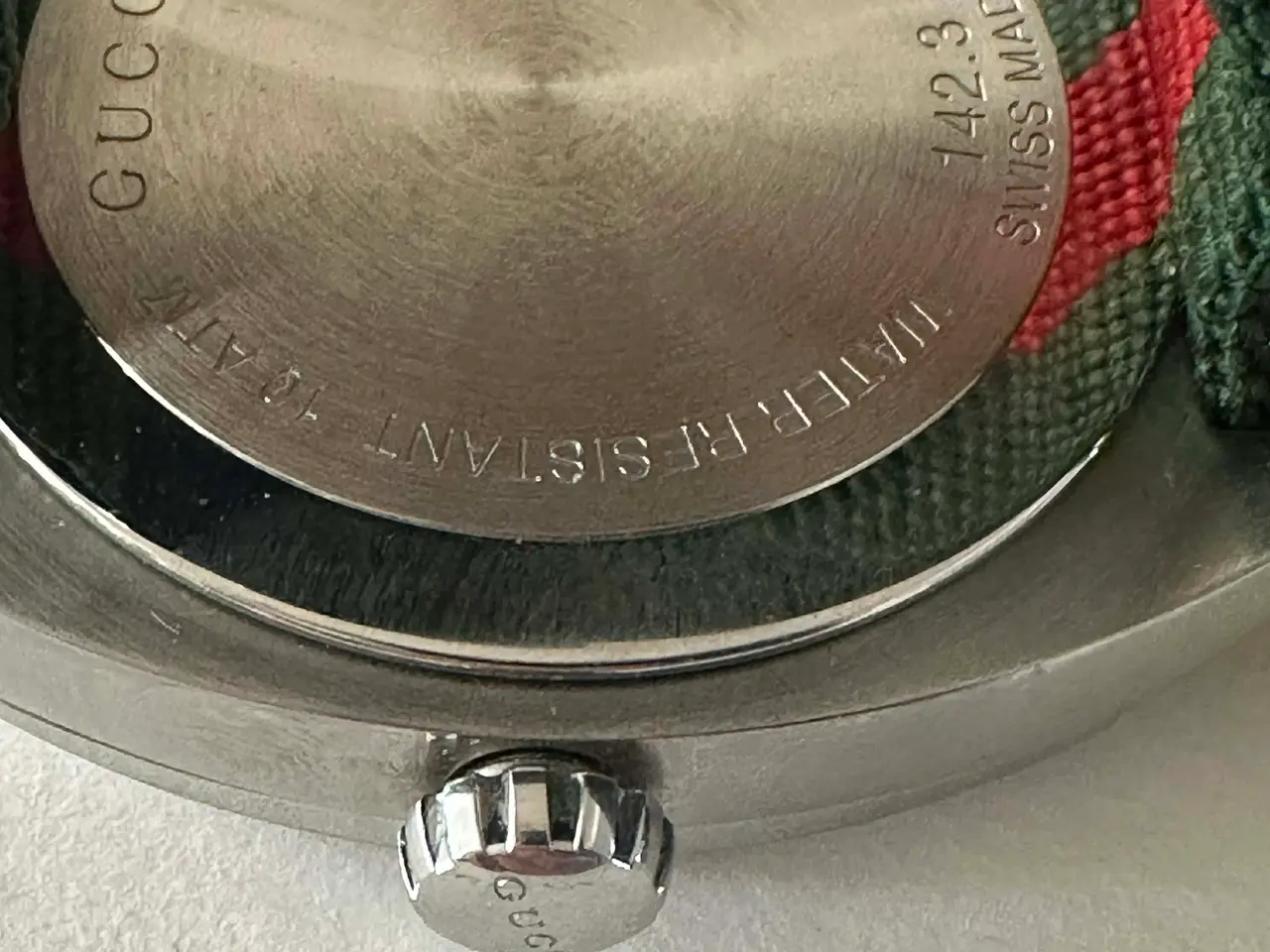 Billede 5 - Gucci armbåndsur med rød/grøn rem.