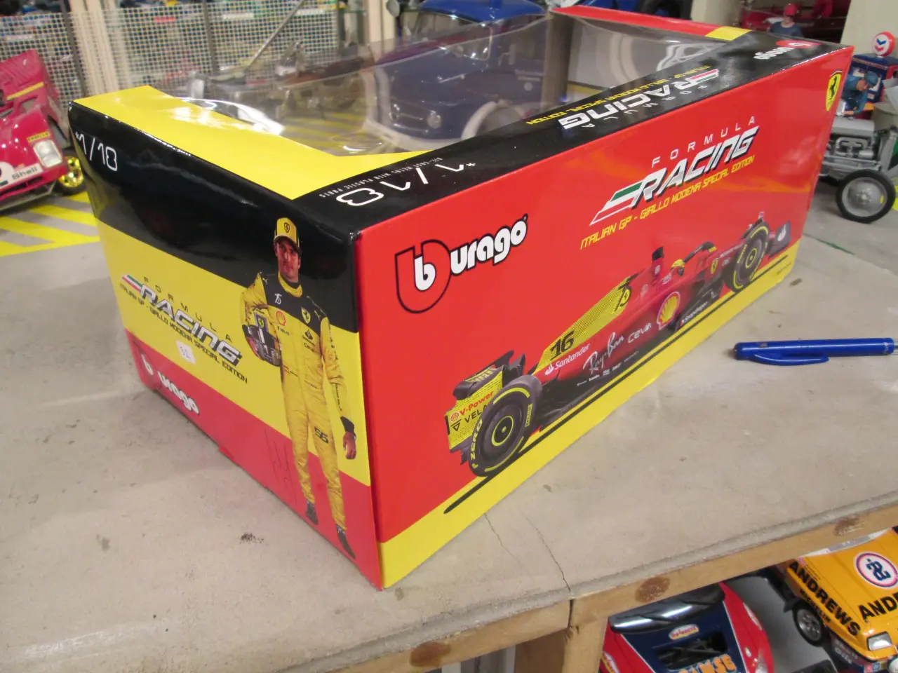 Billede 3 - Modelbil Ferrari F1-75 Burago 1:18