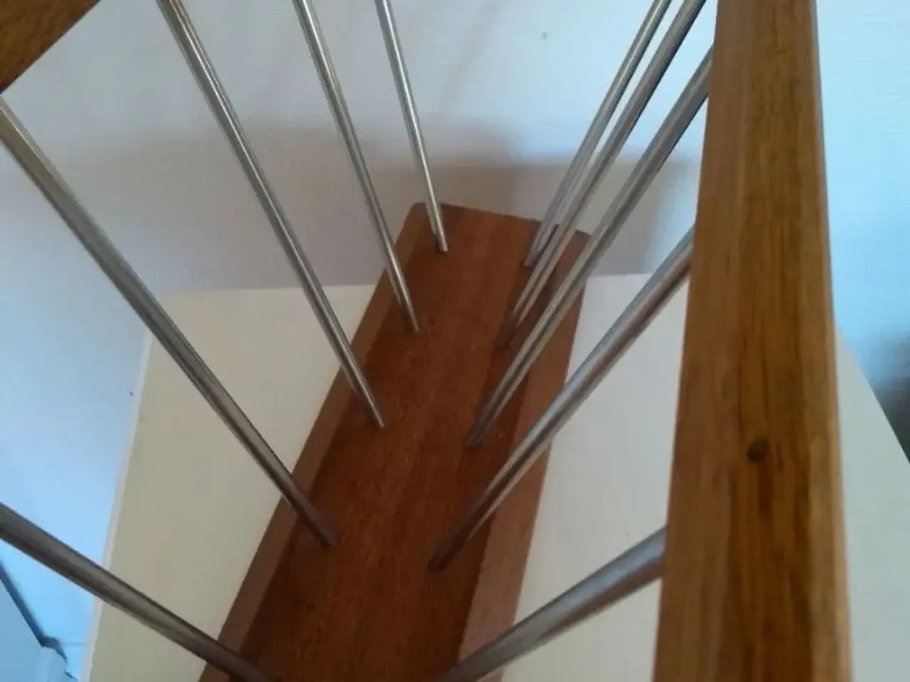 Billede 4 - Avis holder / tidsskrift holder