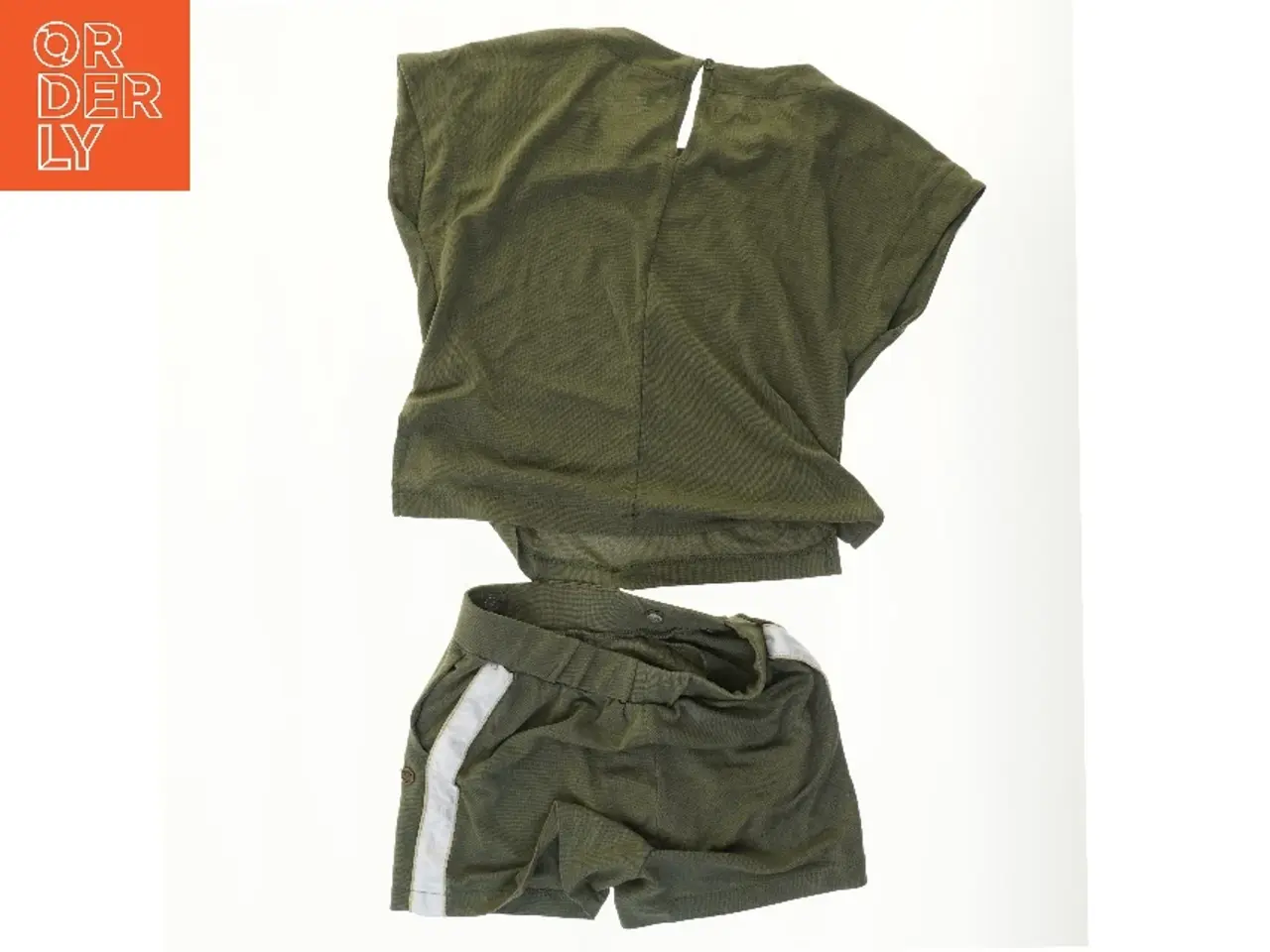 Billede 2 - Pomp de Lux grønt sommersæt med T-shirt og shorts fra Pomp de Lux (str. 134)