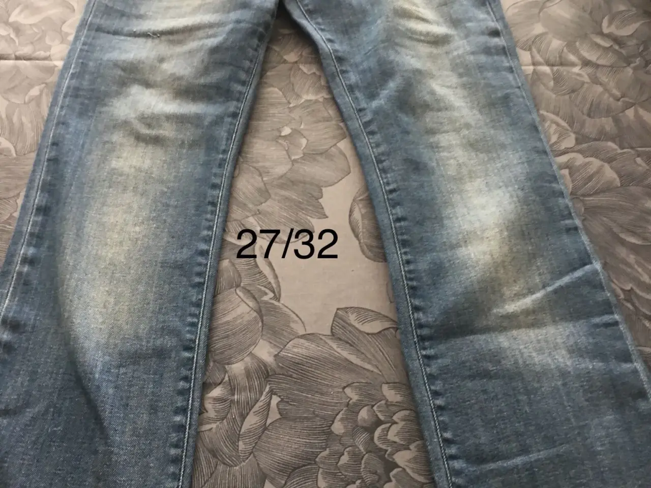 Billede 1 - Jeans str 27/32