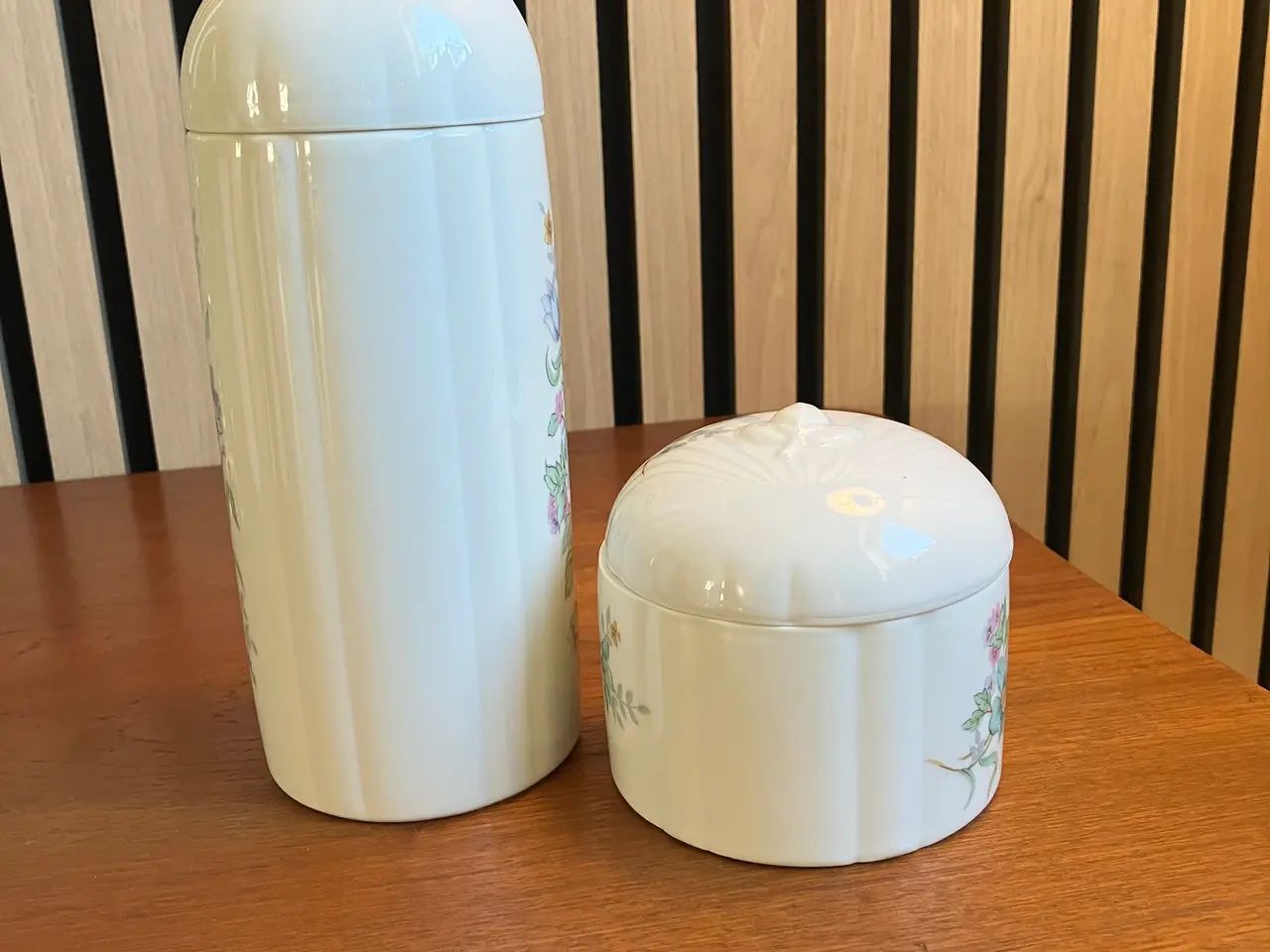 Billede 3 - Vintage Elizabeth Arden porcelænskrukker med låg