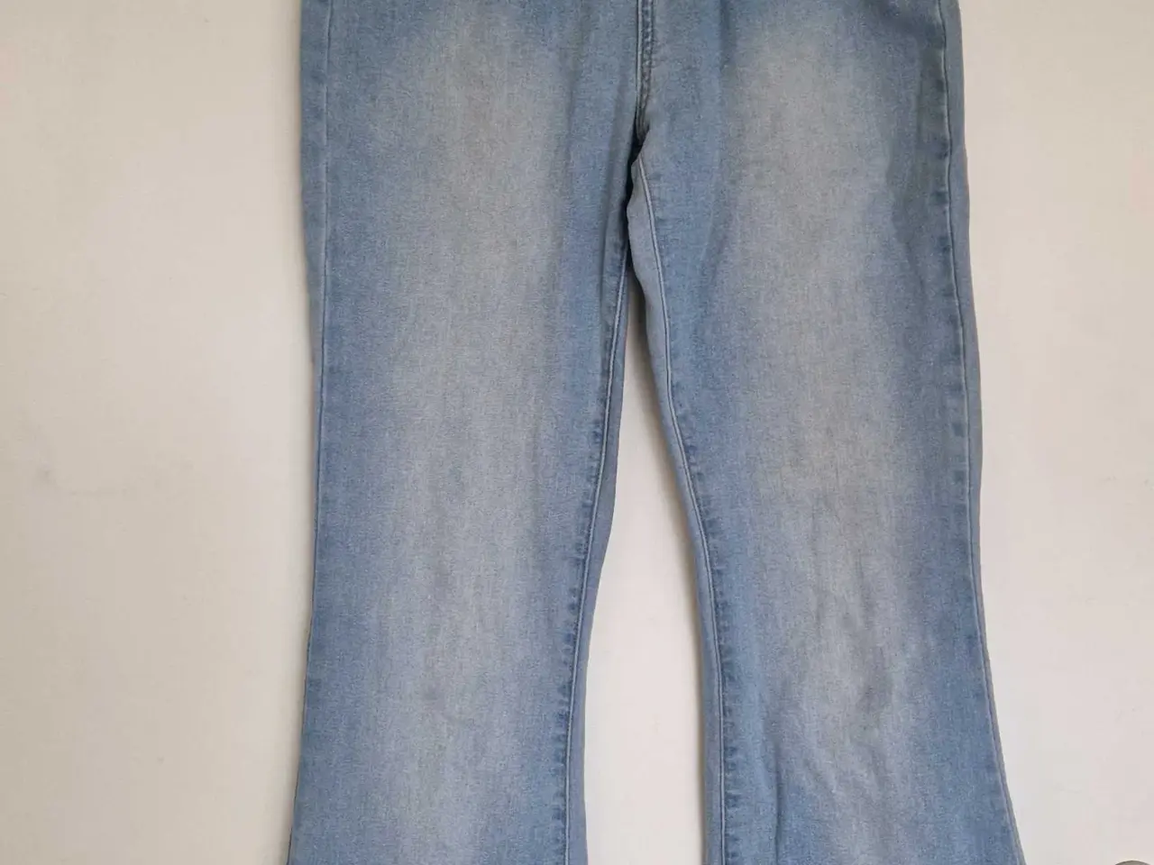 Billede 1 - Blå jeans med flare