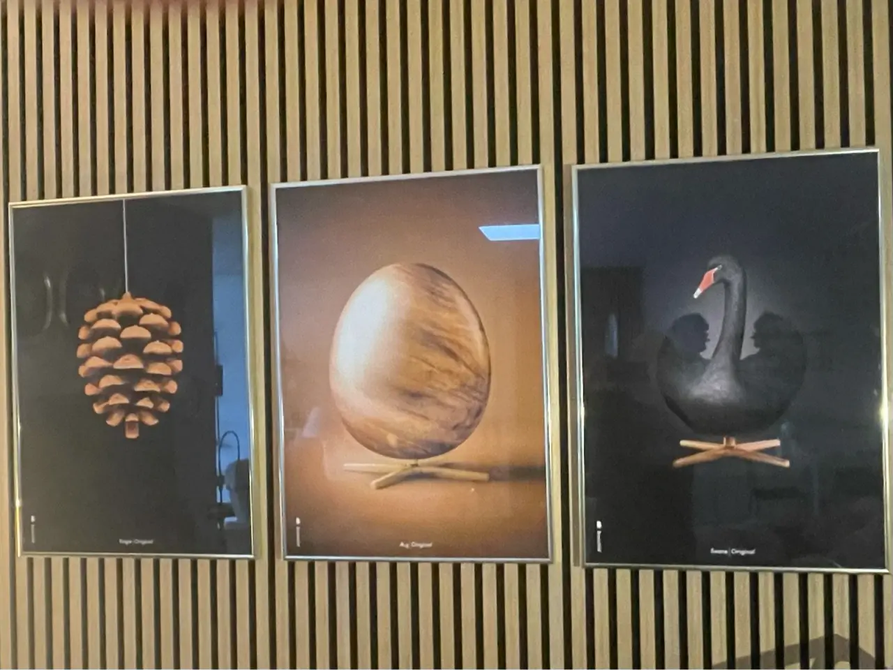 Billede 1 - De originale plakater “Kogle”, Æg” og “Svane” fra 