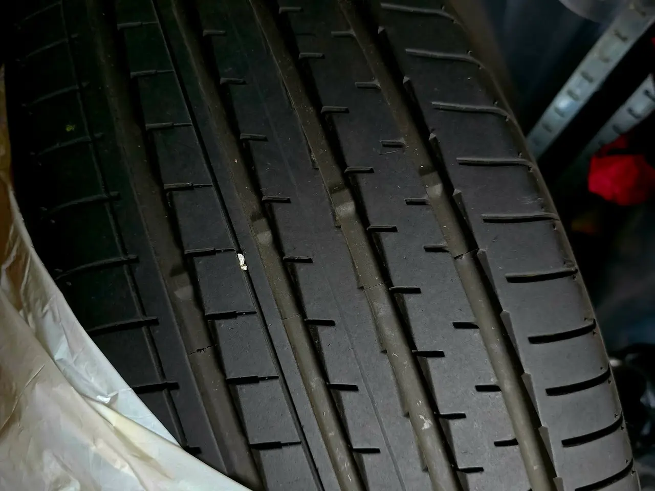 Billede 1 - Bridgestone sommerdæk 235/60 103HR18